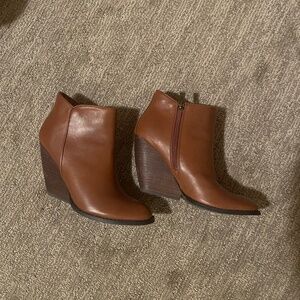 Reba RB Entertain Wedge Bootie